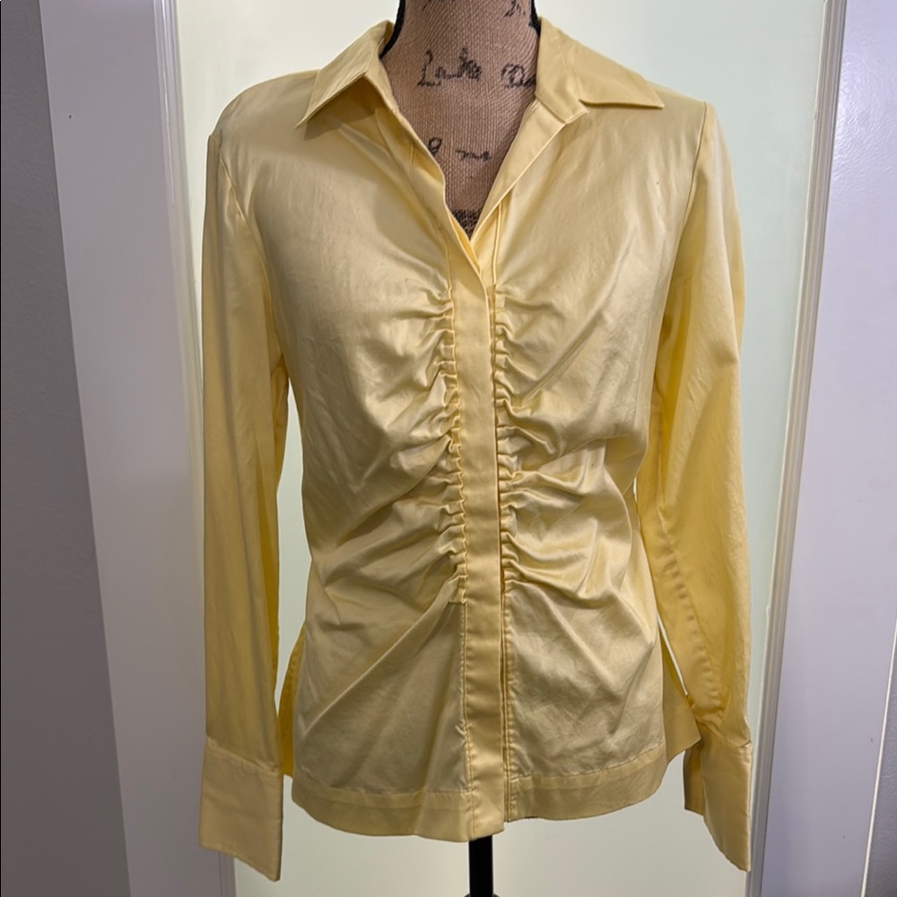 Antonio Melani Yellow Ruched Women's Top. Like New. Size Medium.